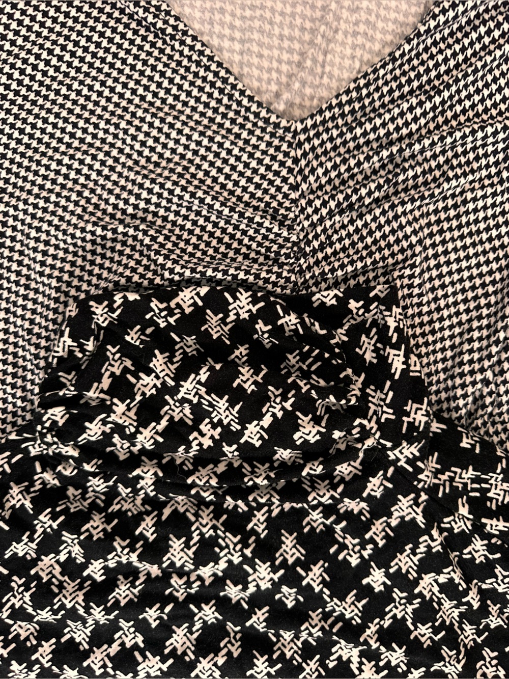 cleo Black and White Patterned Women's Top